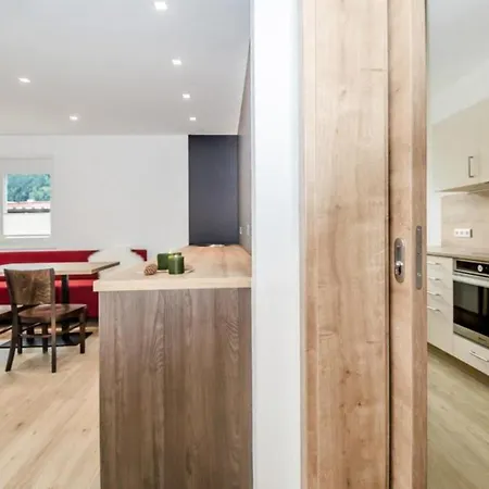 Haus Schnoell 8 בית נופש *