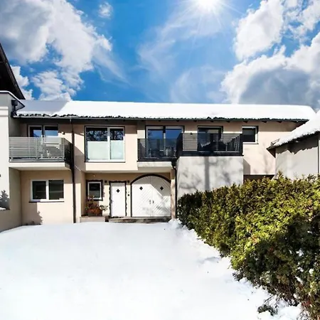 Haus Schnoell 8 בית נופש